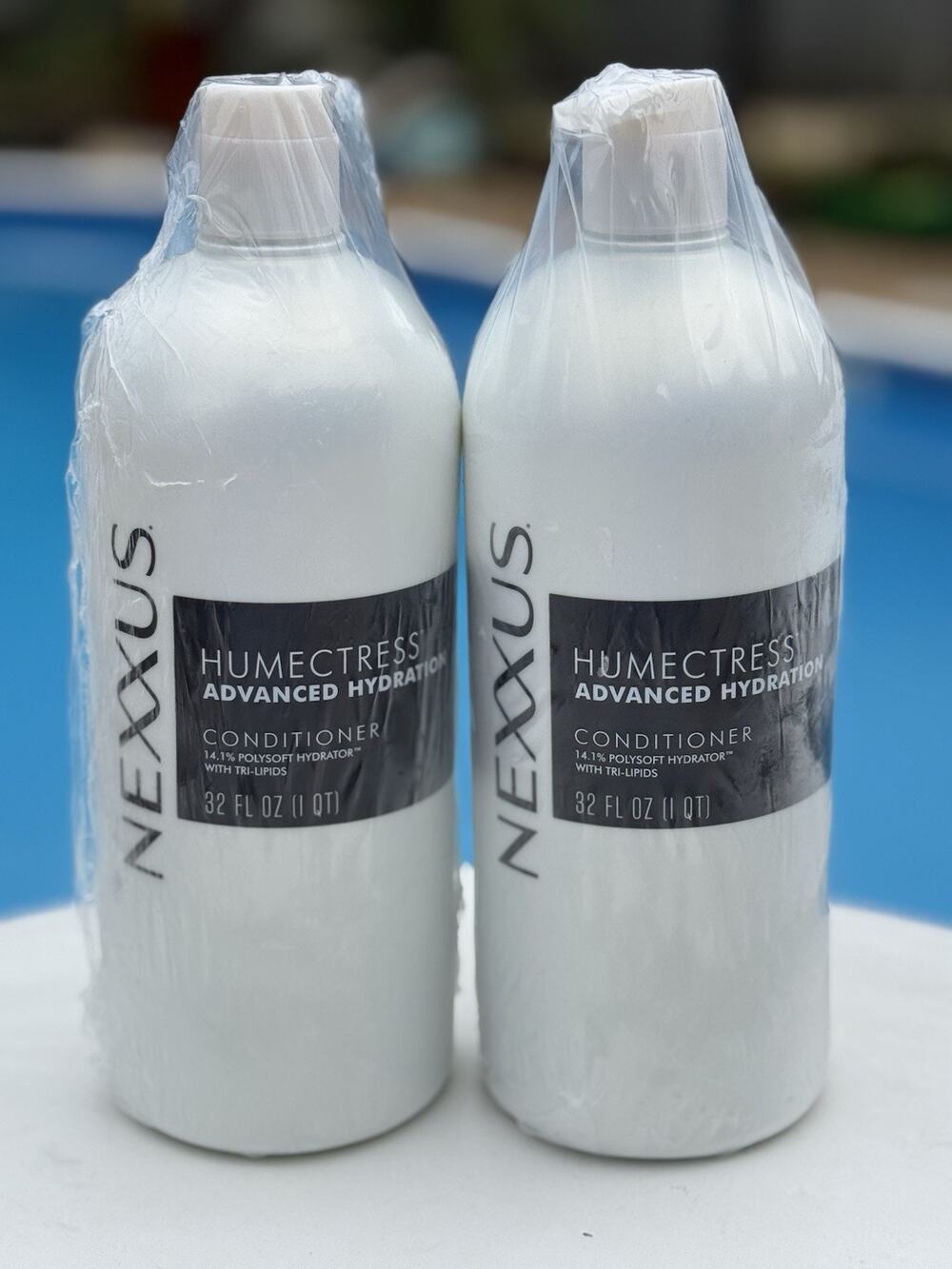 (2) Nexxus Humectress Ultimate Moisture Conditioner 32 fl oz Each 64 oz Total